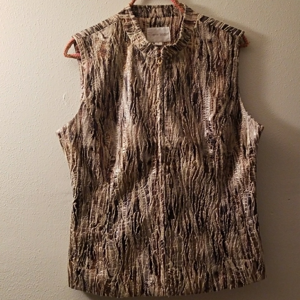 😍ERIN LONDON NWOT VEST!